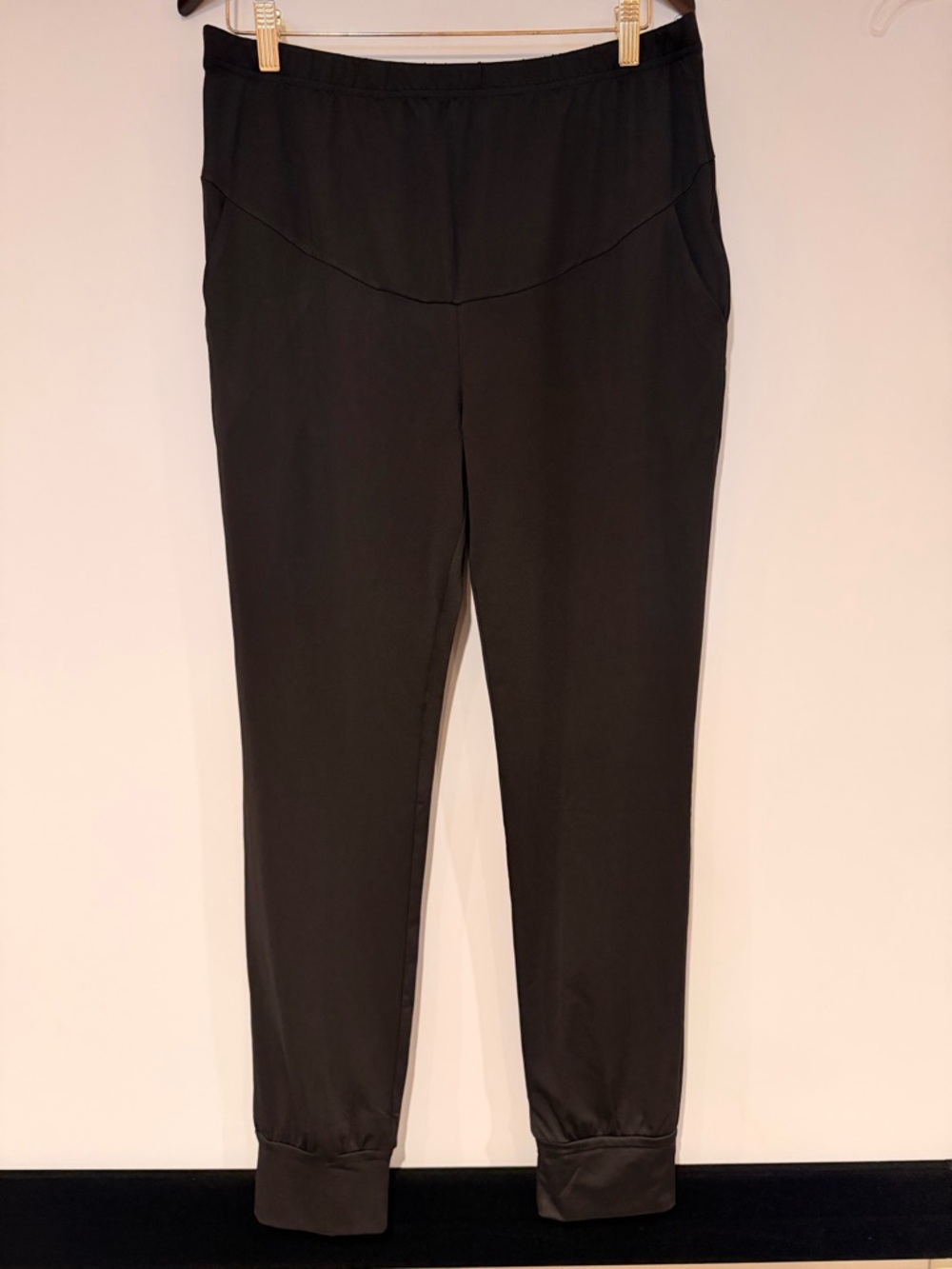 Maternity Black Women's Pull-On Ankle Pants